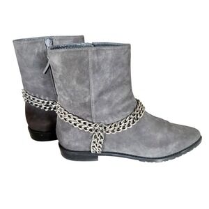 $575 STUART WEITZMAN Suede Chainit Ankle Boots Slate Gray Leather Booties SZ 6.5